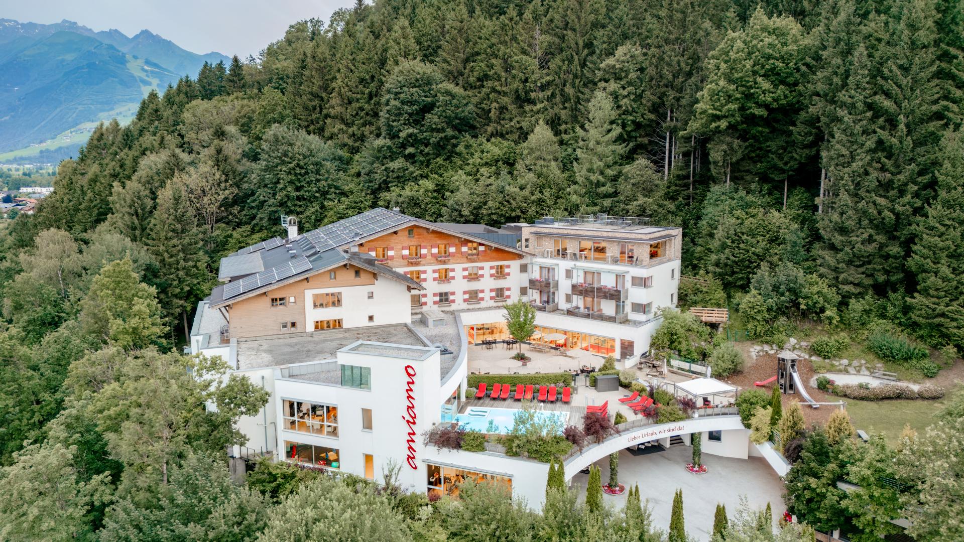 Amiamo Familotel in Zell am See, Salzburg, Austria, baby friendly hotel with kids club from 6 months